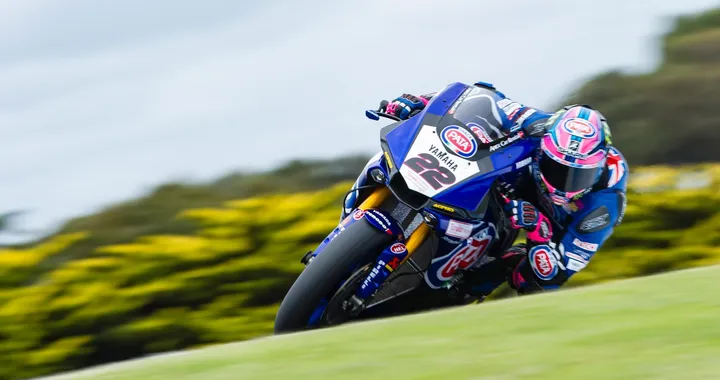 Alex Lowes rinnova con Yamaha SBK