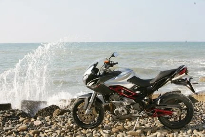 Benelli TreK:sulle strade della romagna