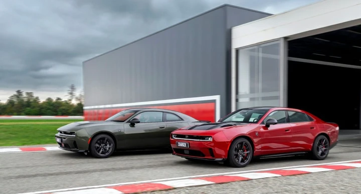 Dodge Charger rivoluziona tutto: fino a 670 CV e una scelta che nessuno si aspettava