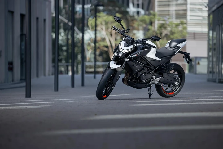 CFMoto 450NK