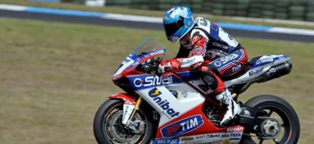 WSBK: Checa chiude al comando i test di Phillip Island. Seguono Sykes, Haslam e Biaggi