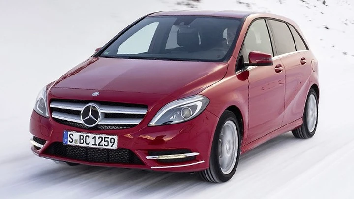 Mercedes Classe B 4Matic: la monovolume compatta sulla neve