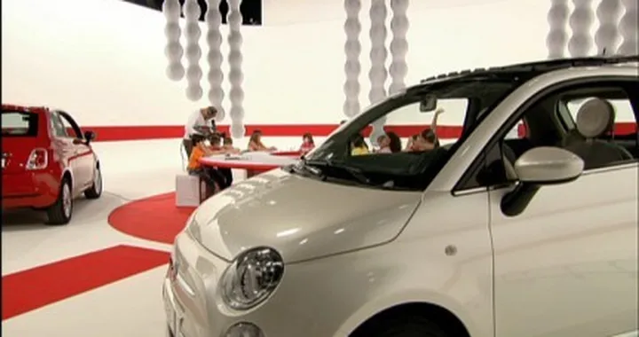 Fiat presenta il nuovo spot "Guidati dal futuro"