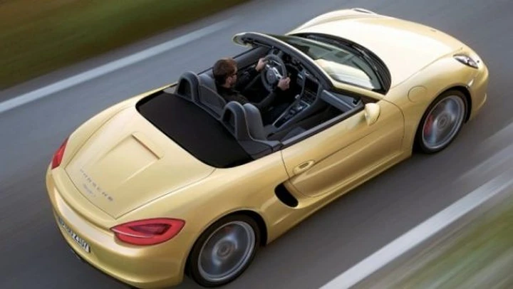 Nuova Porsche Boxster 981: prime immagini ufficiali