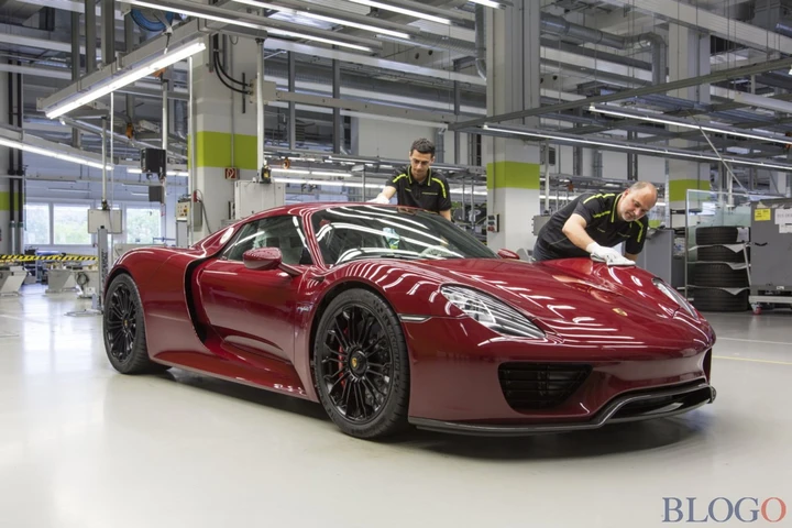 Porsche 918: termina la produzione dell'hypercar