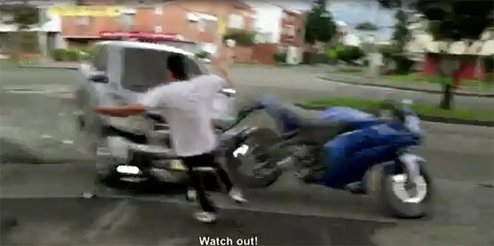 Kawasaki Ninja 250, sogno spazzato via un attimo [Video]