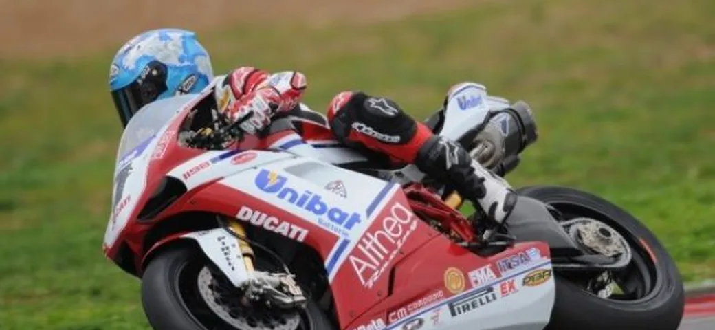 WSBK, Portimao Test Day 2: tanta pioggia a Portimao nella sessione mattutina, miglior tempo di Carlos Checa