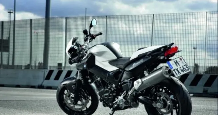 Eicma 2008: nuova BMW F 800 R