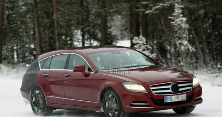 Foto spia Mercedes CLS Shooting Brake