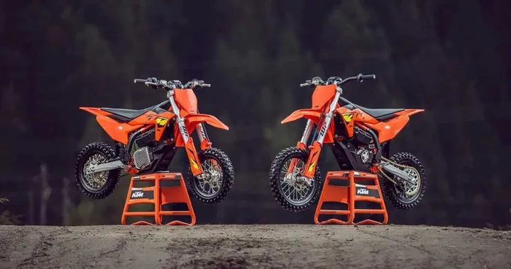 KTM SX-E 2025: nuove mini cross elettriche per giovani rider