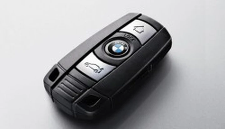 Bmw e Philips: chiave elettronica con carta di credito integrata