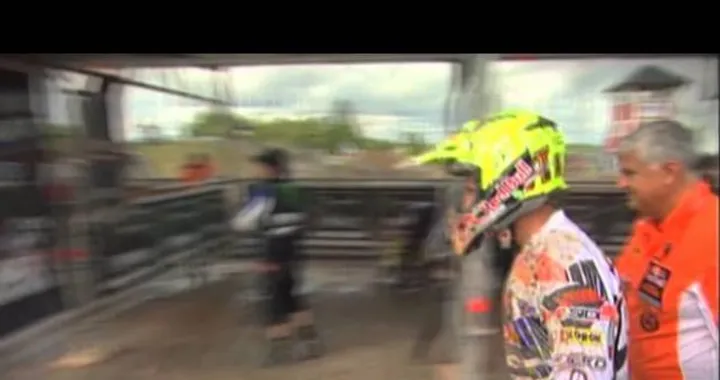 Tony Cairoli, il video best of del 2012: velocità, fango e gloria.