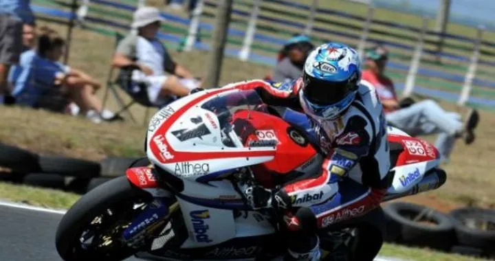 WSBK a Valencia: Checa si conferma primo nelle prove libere