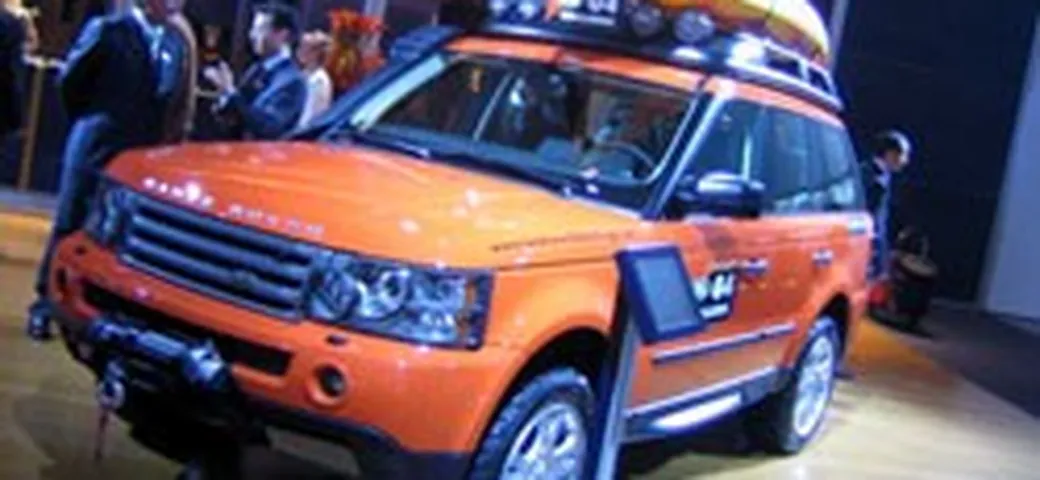 Land Rover G4