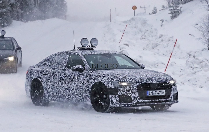 Audi A6 2018: foto spia sulla neve