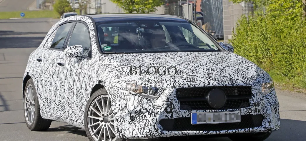 Mercedes Classe A 2018: foto spia