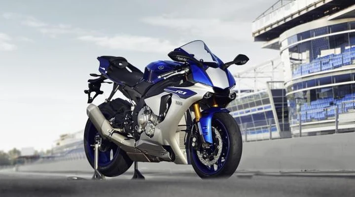 Tutte le Yamaha R1 in pista insieme: 17 anni e non sentirli [Video]