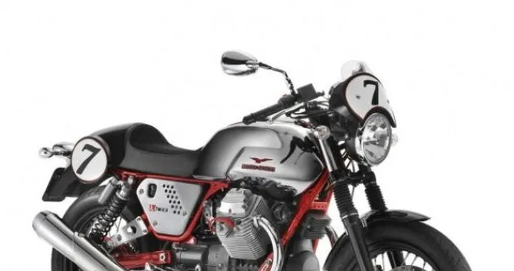 Moto Guzzi V7 Racer: ancora più vintage e ancora più sportiva