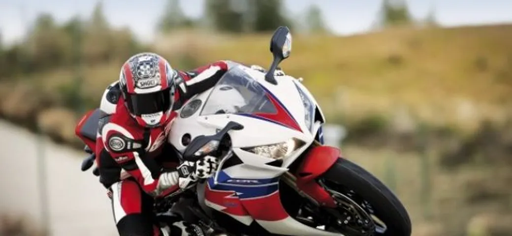 Honda al Salone di Colonia: colori 2013 per CBR1000RR, CB1000R e Hornet