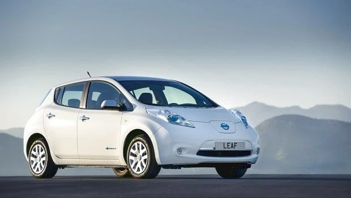Nissan Leaf: prova su strada [video]