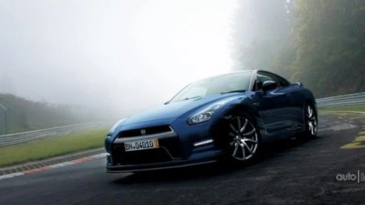 Nissan GT-R 2013: modifiche a sospensioni, motore ed accessori