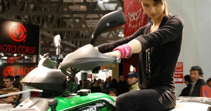 Le ragazze dell'Eicma by Lord Zarcon
