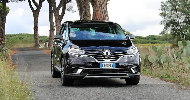 Renault Espace 2.0 Blue dCi Initiale Paris: la prova su strada