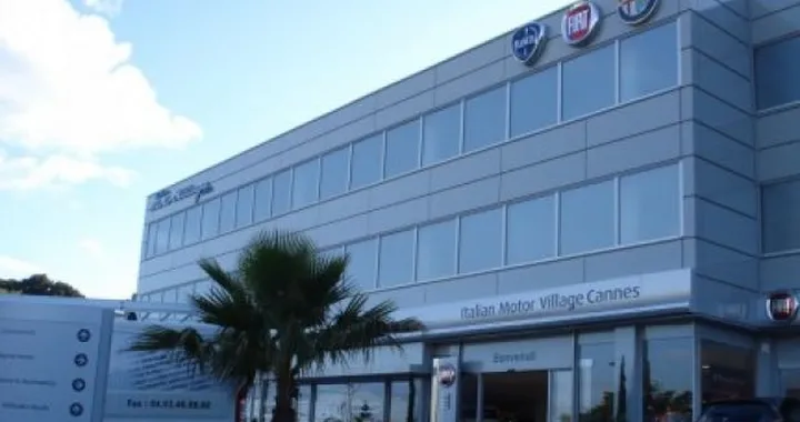 Fiat inaugura a Cannes l'Italian Motor Village