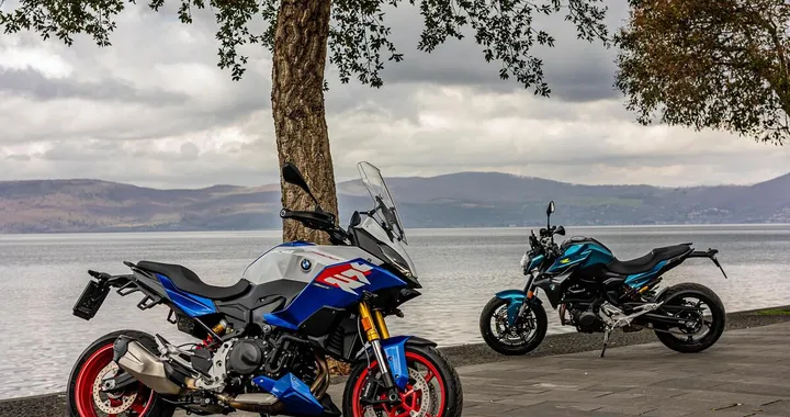 BMW Motorrad domina il segmento premium nonostante il calo del mercato