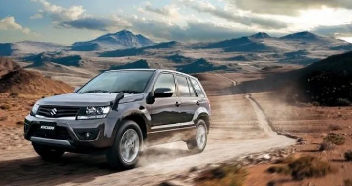 Suzuki Grand Vitara restyling: prime immagini ufficiali