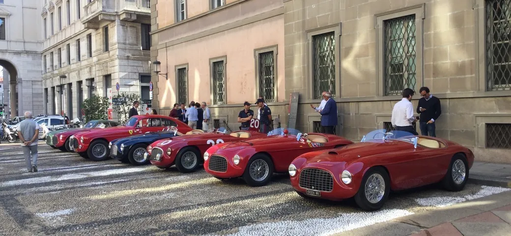 Ferrari carrozzate Touring a Milano col Celebration Tour [Foto]