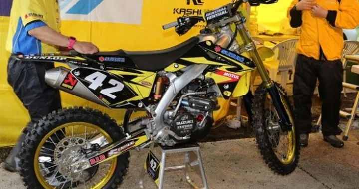 Foto spia Suzuki RM-Z250 e RM-Z450 2014 o 2015?