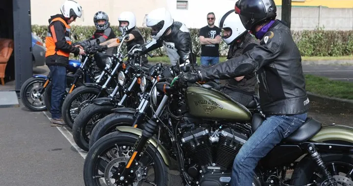 Harley-Davidson Dark Custom Tour 2016