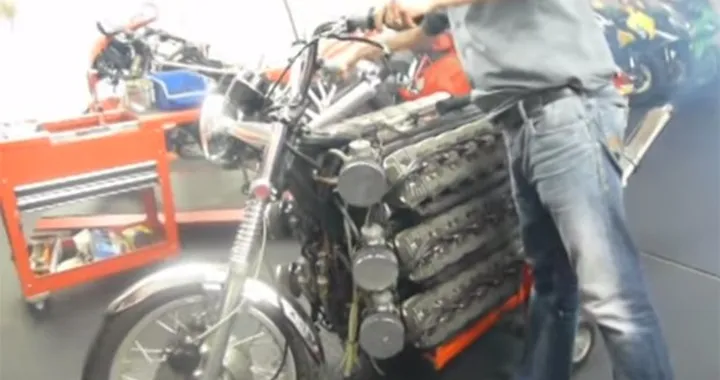 Epic Tuning: moto 4200cc da 48 cilindri [Video]