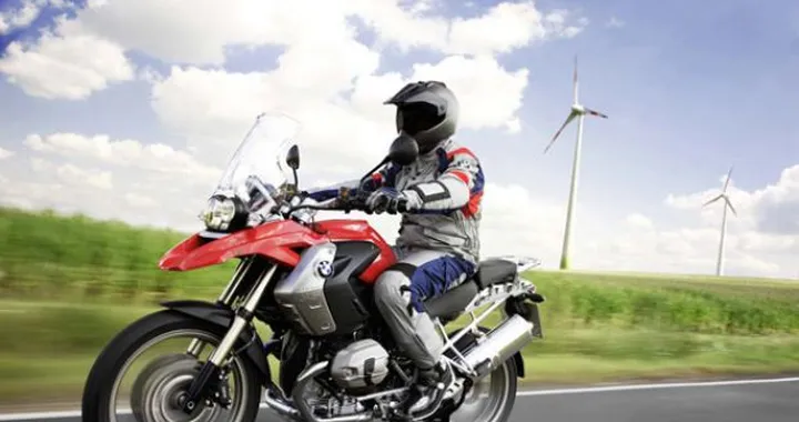 Mercato, classifiche Top 100 di Luglio. Imprendibili BMW R 1200 GS e Honda SH300i