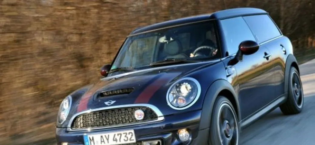 Mini: le nuove Clubman Hampton e John Coopers Works nella gamma 2011