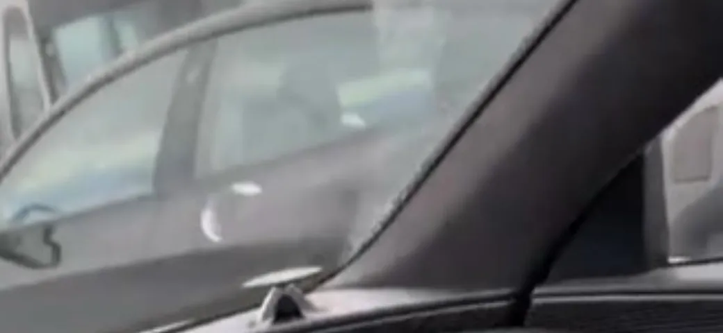 Ragazza dorme al volante della Tesla con AutoPilot [Video]