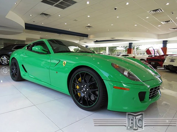 Ferrari 599 GTB: mezzo milione di dollari per l'esemplare verde