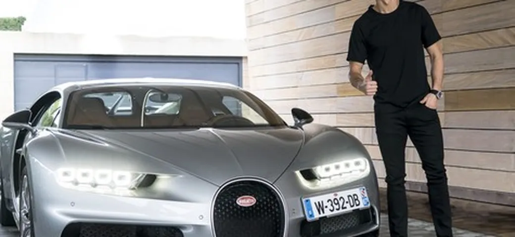 Cristiano Ronaldo e la Bugatti Chiron [Video]
