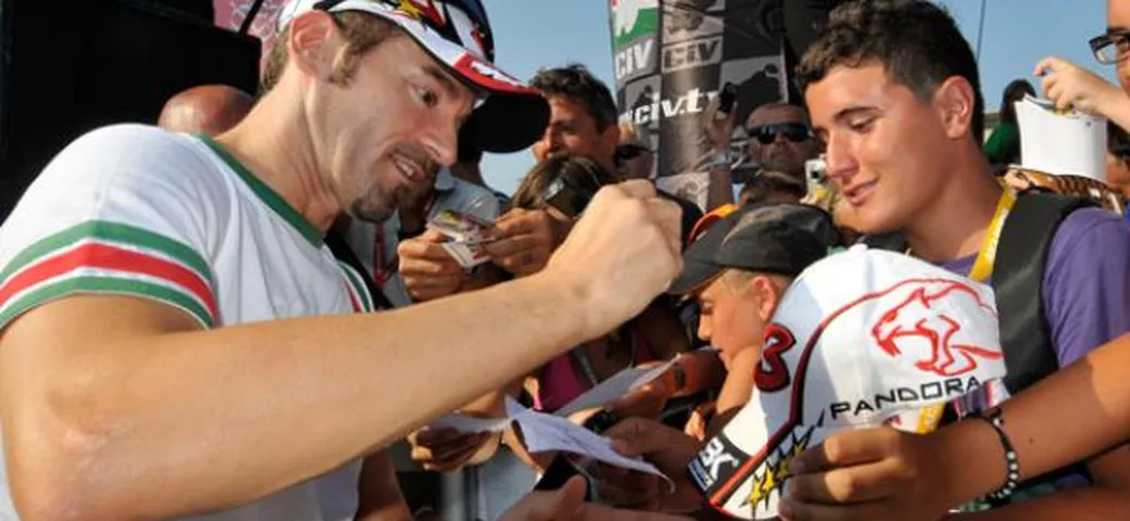 Max Biaggi e James Toseland alla 1a prova del CIV di Misano