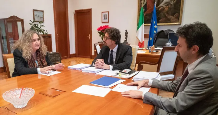 Guardrail ghigliottina: presto la legge?