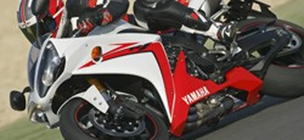 Concorso Yamaha:  vedi R1 e vinci 5 giorni straordinari