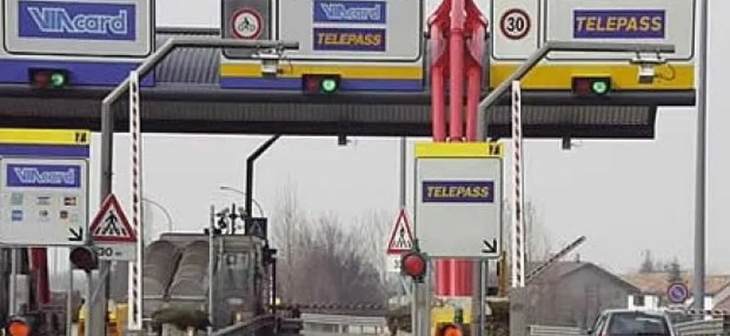 Rincari tariffe autostradali: pedaggio aumentato in occasione del ponte del 1° maggio