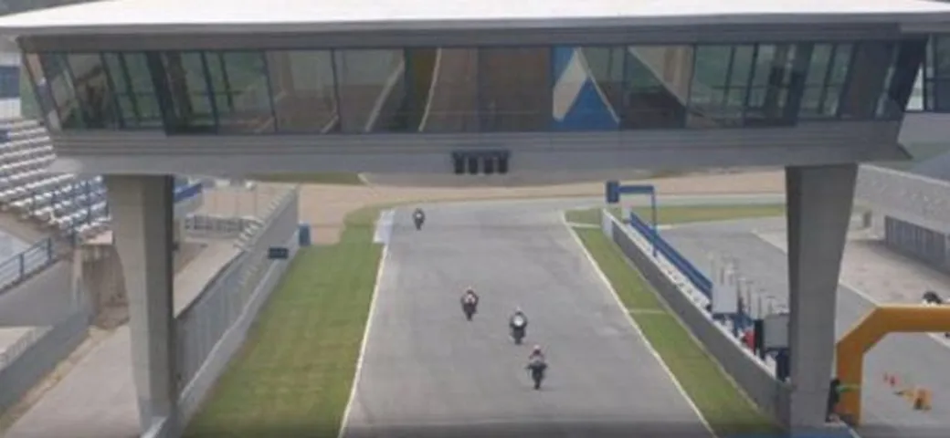 Crisi autodromi, di (troppo) gigantismo e di (poco) realismo si può morire