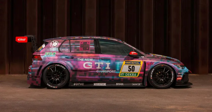 Volkswagen Golf: al Nürburgring per festeggiare i 50 anni con la più potente da 348 CV