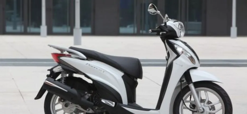 Kymco People One 125i - Salone EICMA Milano 2011