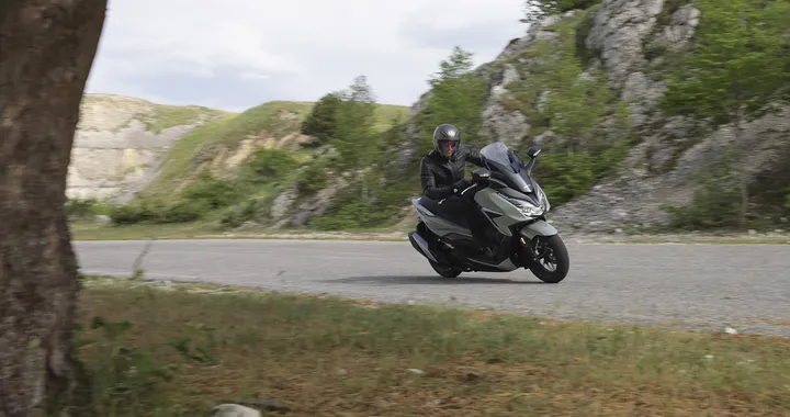 Honda, con la gamma scooter 350 da Roma ad Atessa