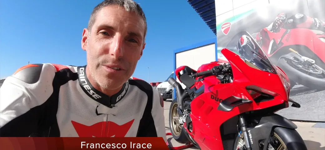 Ducati Panigale V4 2022, la video-prova