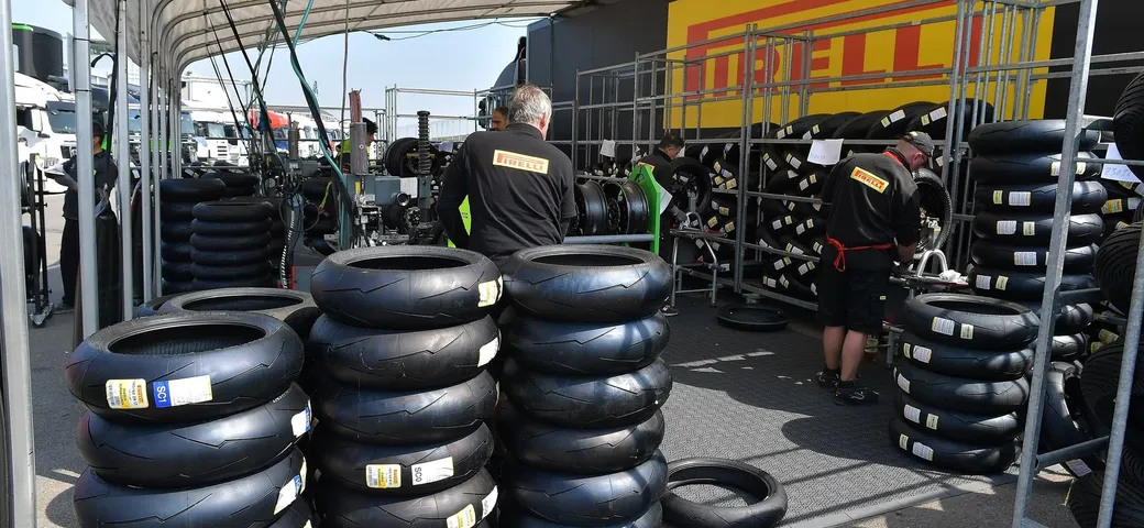 Superbike: Pirelli prepara le soluzioni per il GP di Donington Park