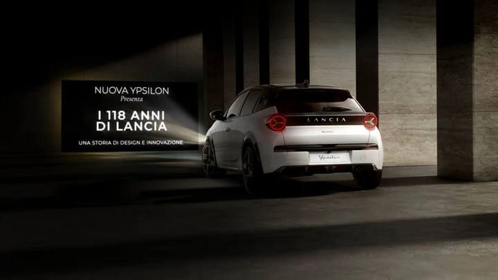 Lancia, buon compleanno: 118 anni di eleganza, innovazioni e successi sportivi